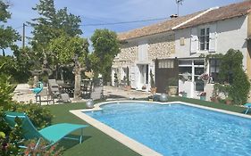 Appt 2 Pieces Dans Mas Provencal